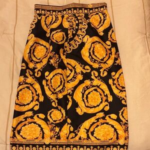 Elegant Black and Gold Patterned